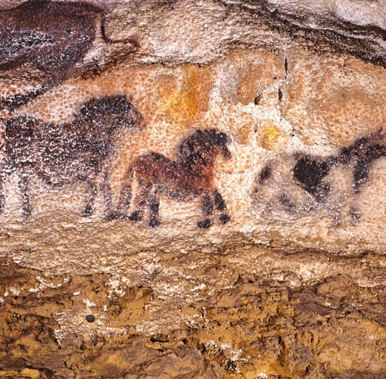 Konie z jaskini Lascaux, Francja obraz sprzed 17 - 15 tys lat.